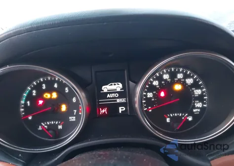 2011 Jeep Grand Cherokee Overland z USA, uszkodzony, nr VIN 1J4RR6GGXBC570117